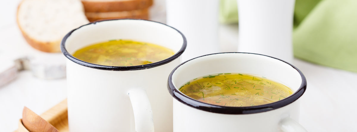 Combien de temps faut-il laisser mijoter un bouillon d’os (préparer son propre bouillon)