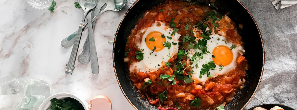 Shakshuka au collagène avec tomate et œuf