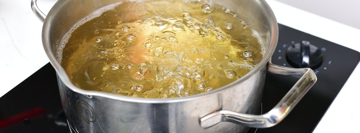 Bouillon d’os selon la recette de grand-mère